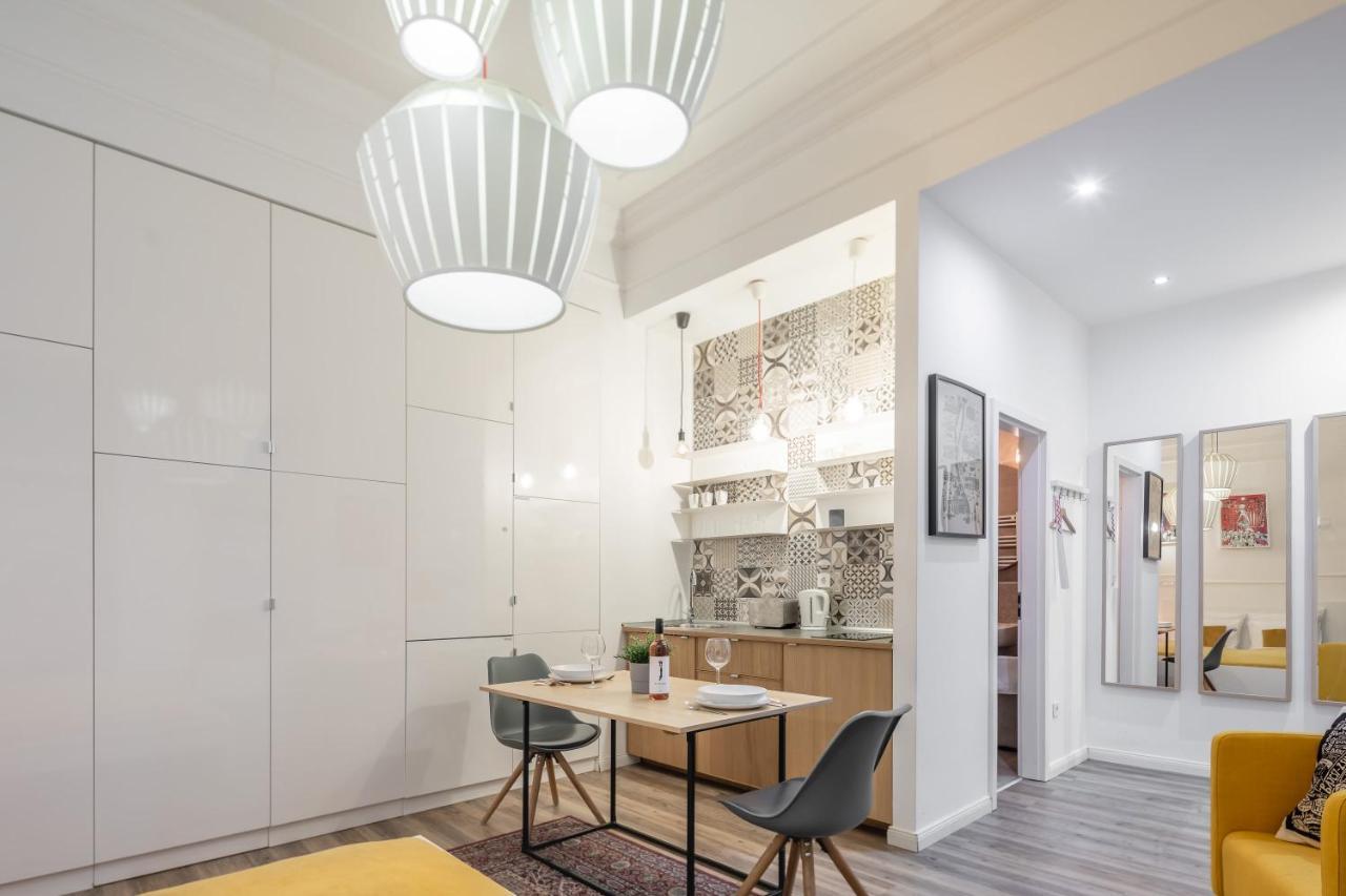 Extra Central Modern Studio Budapest Eksteriør billede
